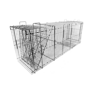Tomahawk Collapsible Traps with One Trap Door and Easy Release Access Door